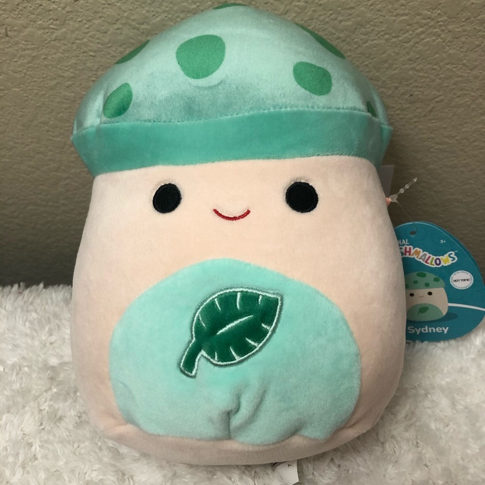 Sydney the Mushroom Squishmallows